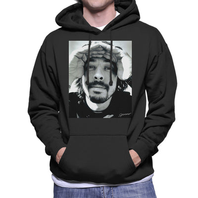 Dave Grohl Photoshoot Munich Rooftop 2007 Men's Hooded Sweatshirt - Don't Talk To Me About Heroes