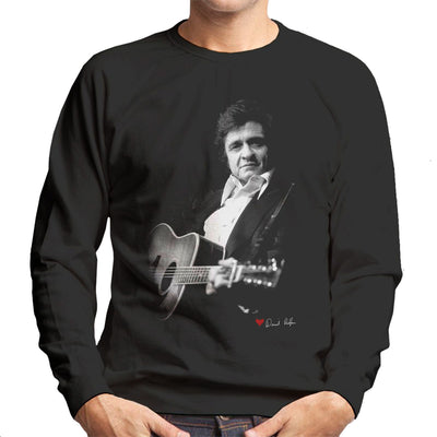 Johnny Cash Performing Guitar Shot London 1983 Men's Sweatshirt