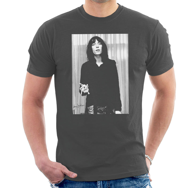 Patti Smith Smoking 1976 Men's T-Shirt - Don't Talk To Me About Heroes